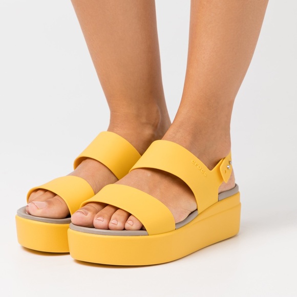 crocs brooklyn yellow